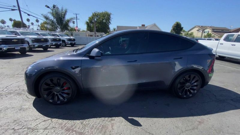 2023 Tesla Model Y PerformanceImage 7