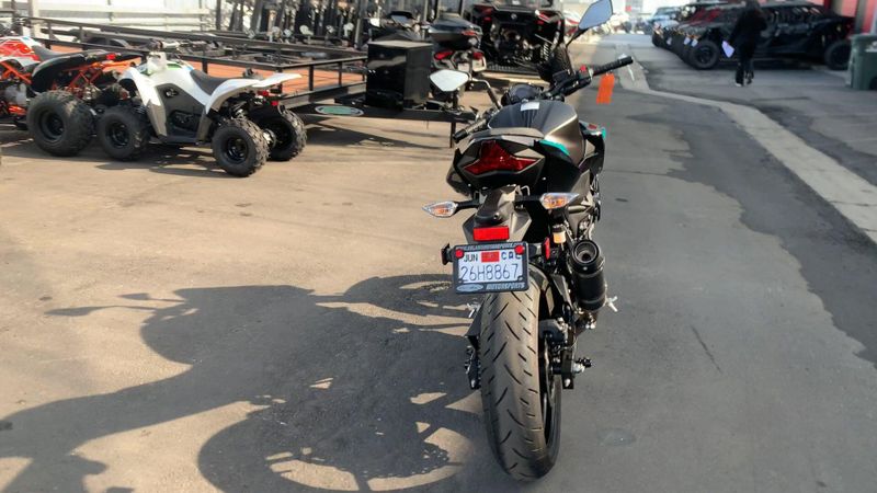 Used 2023 Kawasaki Z400 ABS Image 8