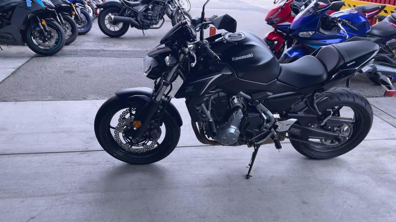 Used 2017 Kawasaki Z650 Base Image 9