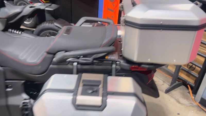 New 2025 Can-Am CANYON XT Image 2