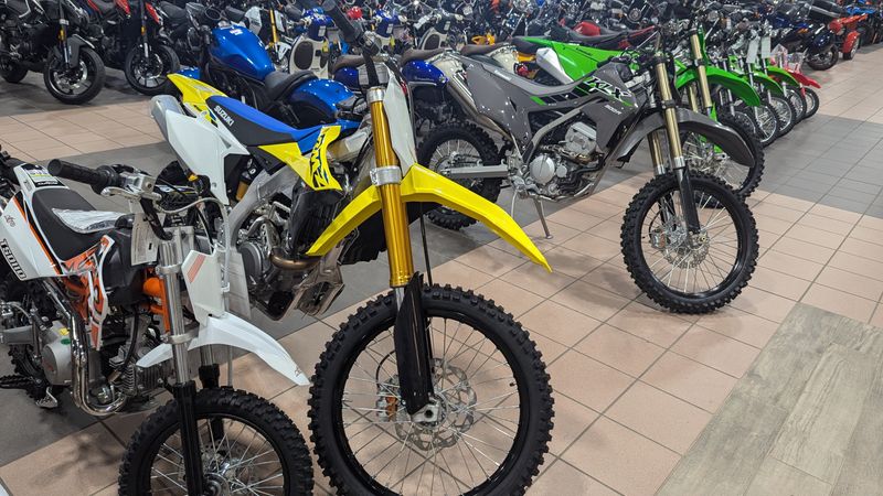 2025 Suzuki RMZ 450 Image 5