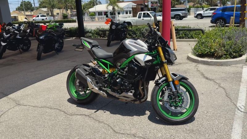 Used 2025 Kawasaki Z900 SE ABS Image 2