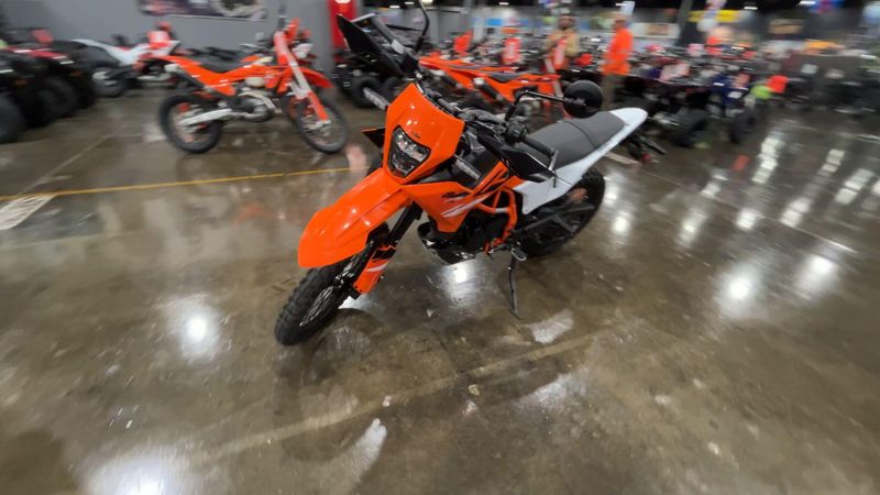 New 2026 KTM 390 ENDURO R Image 4