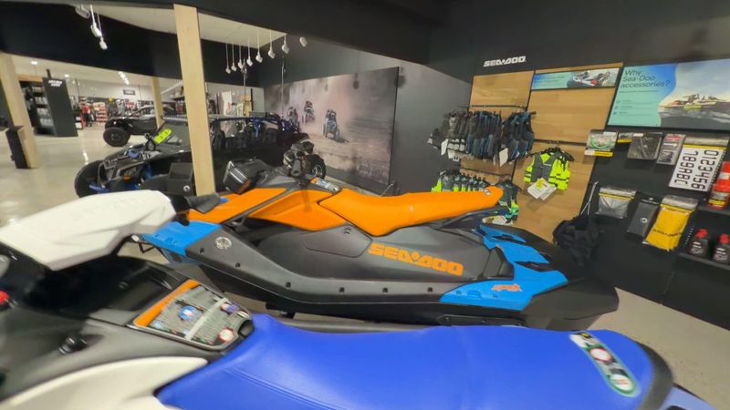 New 2026 Sea-Doo SPARK FOR 3 90 TRIXX (SOUND SYSTEM) Image 6
