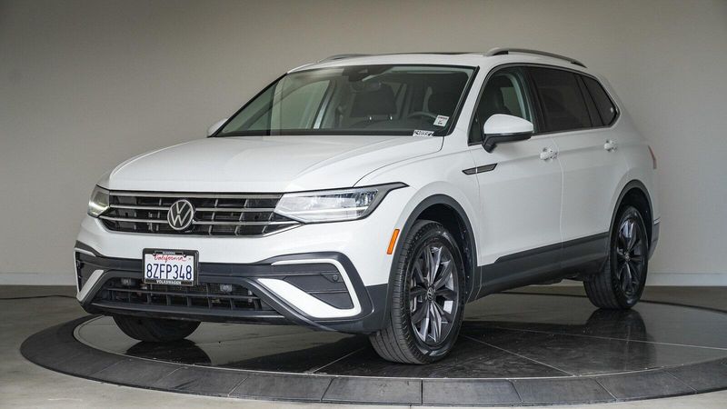 2022 Volkswagen Tiguan 2.0T SEImage 1
