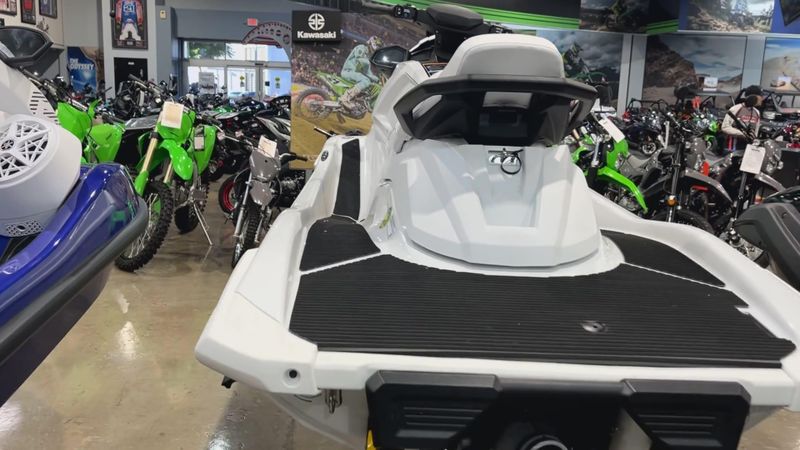 New 2025 Yamaha VX CRUISER Image 2