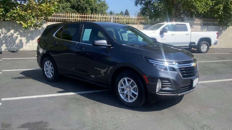 Used 2022 Chevrolet Equinox LTImage 3