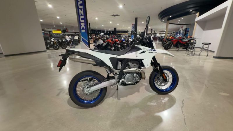 New 2025 Suzuki DR-Z4SM Image 4