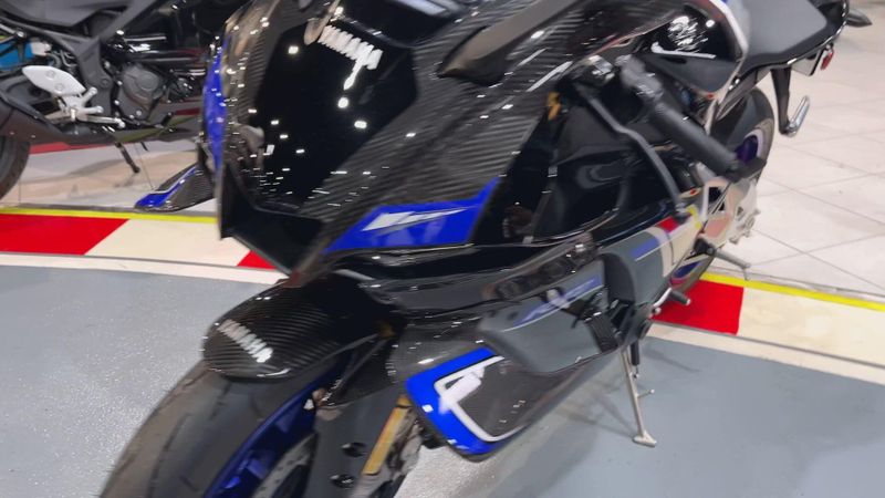 New 2026 Yamaha YZF-R1M Image 8