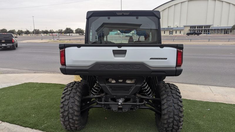 2025 Polaris RANGER CREW XD 1500 NORTHSTAR EDITION ULTIMATE GHOST WHITE METALLIC SMOKEImage 10