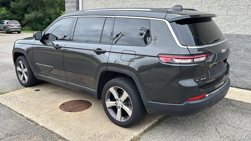2022 Jeep Grand Cherokee L LimitedImage 3