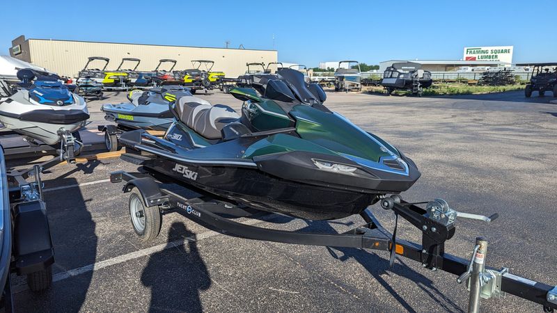 2024 Kawasaki JET SKI ULTA 310LX Image 3