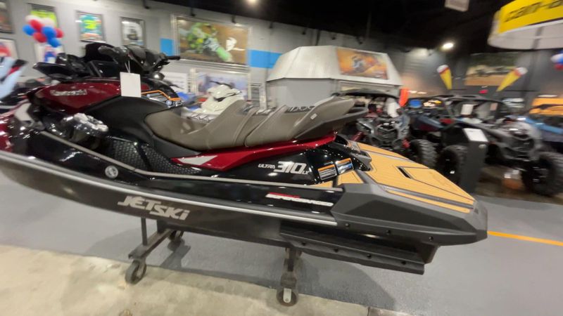 New 2026 Kawasaki JET SKI ULTRA 310LX Image 9