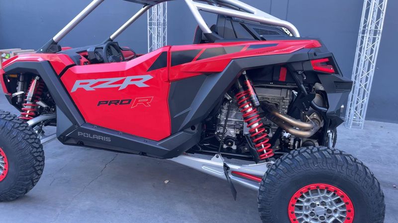 New 2026 Polaris RZR PRO R ULTIMATE Image 9