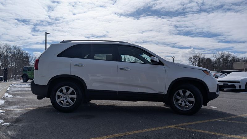 Used 2013 Kia Sorento LXImage 4