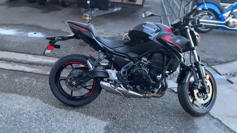 Used 2023 Kawasaki Z650 Base Image 9