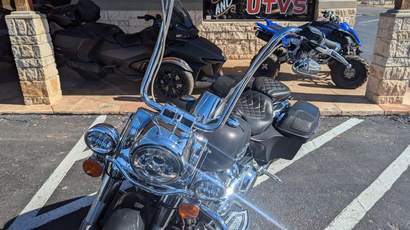 2019 HARLEY ROAD KING BASEImage 12