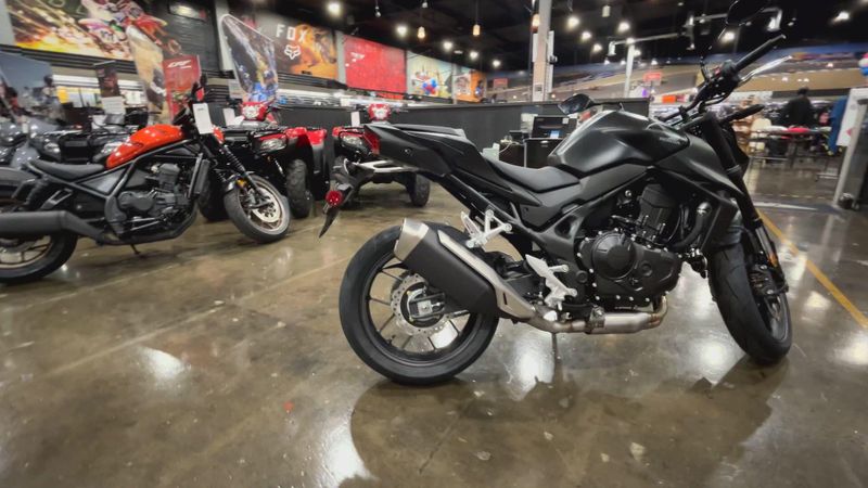 New 2025 Honda CB750 HORNET Image 9
