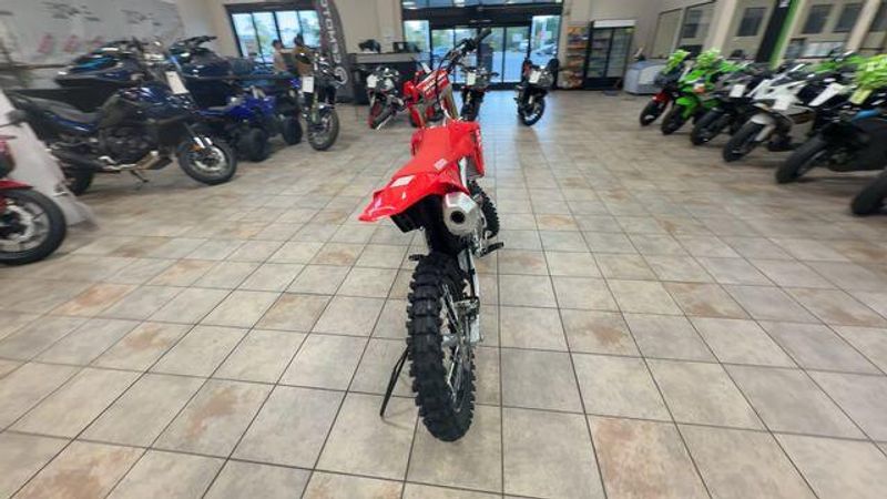 New 2027 Honda CRF250R Image 3