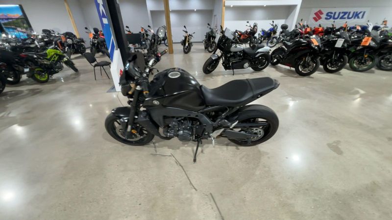 Used 2023 Yamaha MT-09 Image 9