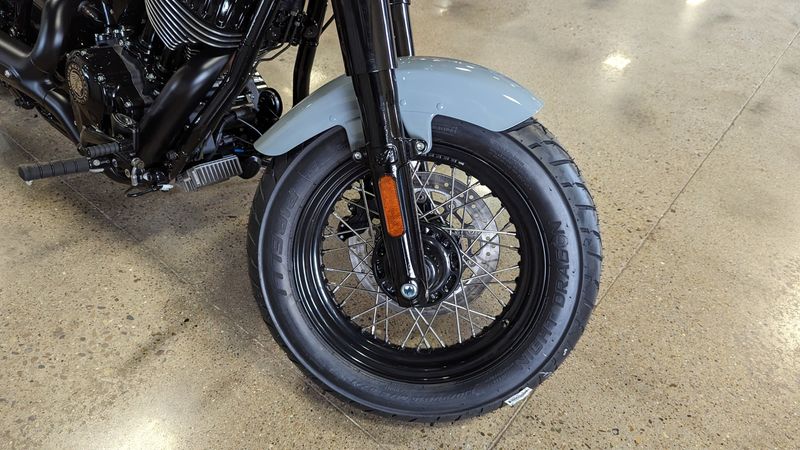 2024 INDIAN MOTORCYCLE CHIEF BOBBER DH STORM GRAY 49ST Dark HorseImage 10