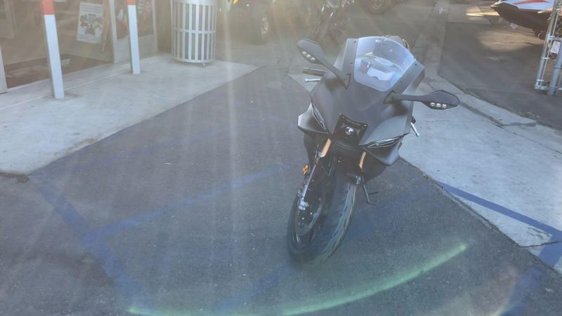 New 2025 Yamaha YZF-R9 Image 4