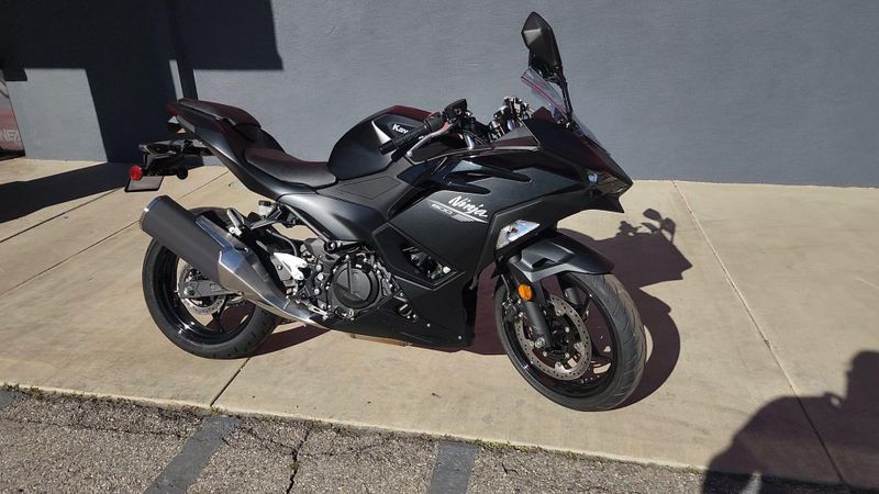 New 2026 Kawasaki NINJA 500 Image 4