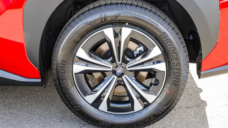 2025 Subaru Solterra PremiumImage 9