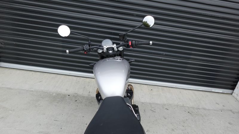 New 2025 Triumph Speed Twin 900 Base 