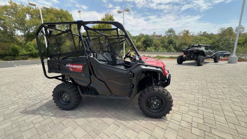New 2025 Honda PIONEER 1000-5 Image 2
