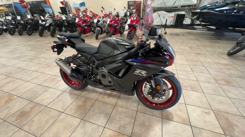 New 2026 Suzuki GSX-R600 Image 6