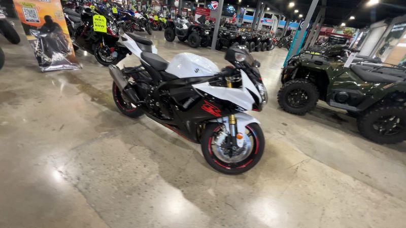 Used 2019 Suzuki GSX-R750 Image 2