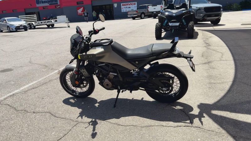 Used 2024 Husqvarna SVARTPILEN 401 Image 6