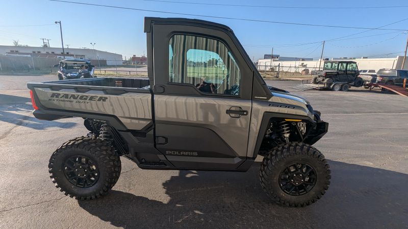 2025 Polaris RANGER CREW XD 1500 NORTHSTAR EDITION ULTIMATE TITANIUM METALLIC GLOSSImage 3