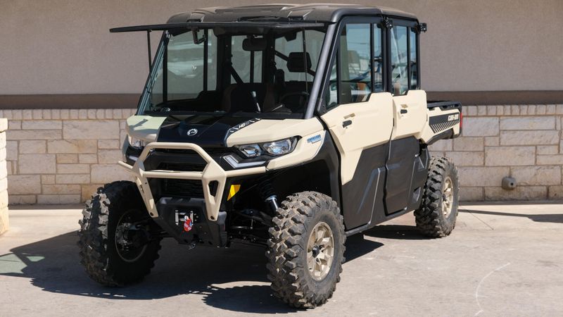 2025 CAN-AM DEFENDER MAX LIMITED CAB HD10 DESERT TAN AND STEALTH BLACK in a DESERT TAN AND STEALTH BLACK exterior color. Family PowerSports (877) 886-1997 familypowersports.com 