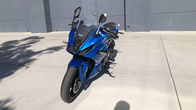 New 2026 Suzuki GSX-8R Image 4