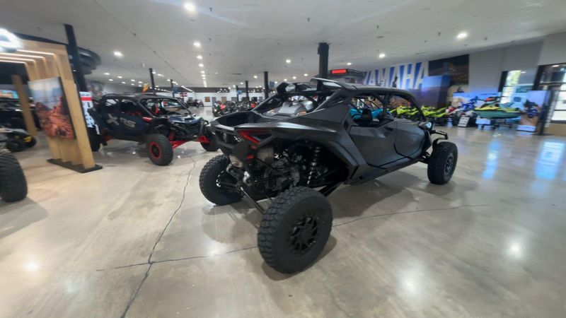 New 2026 Can-Am MAVERICK R MAX X RS 999T DCT Image 5
