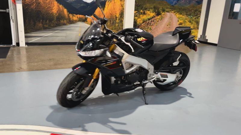 Used 2022 Aprilia Tuono V4 Factory 1100 Image 9
