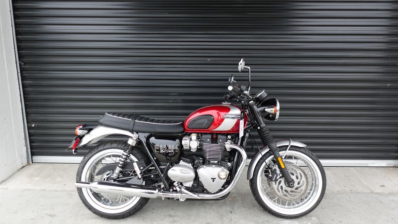New 2025 Triumph BONNEVILLE T120 ELVIS 