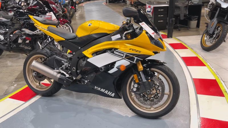 Used 2016 Yamaha YZF-R6 CA Image 6