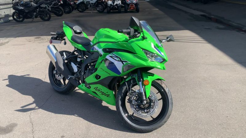 New 2026 Kawasaki NINJA ZX-4RR ABS Image 6