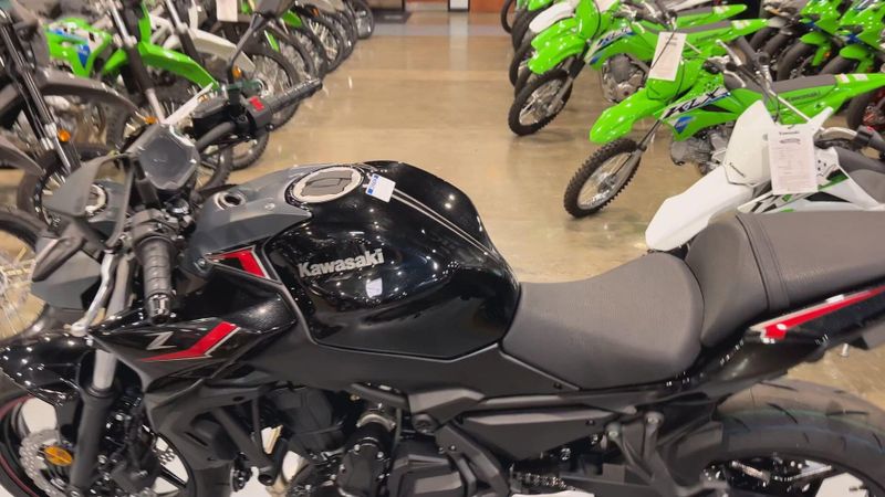 New 2025 Kawasaki Z650 Image 8