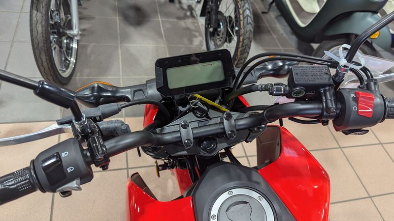 2025 Honda GROM BASE CHERRY REDImage 9