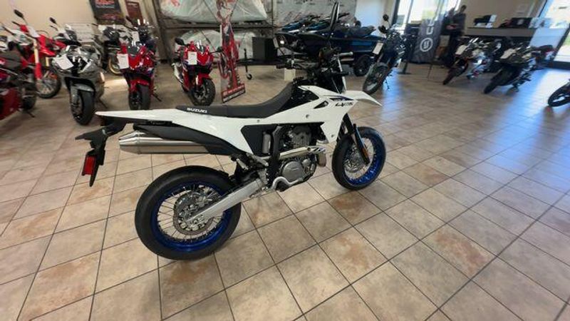 New 2025 Suzuki DR-Z4SM Image 4