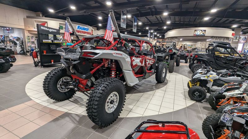 2025 Can-Am MAVERICK MAX XRS 72 TURBO RR FIERY RED AND HYPER SILVERImage 3