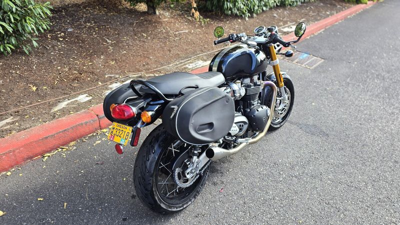 Used 2022 Triumph THRUXTON 1200 RS 