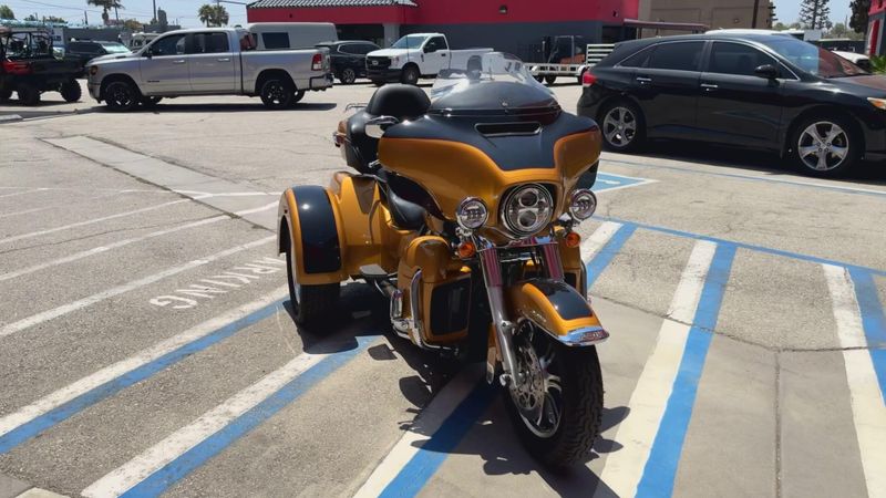 Used 2023 Harley-Davidson TRI GLIDE ULTRA Image 3
