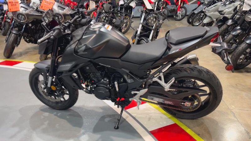 New 2025 Honda CB750 HORNET Image 9