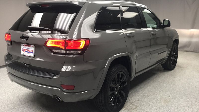 2021 Jeep Grand Cherokee Laredo XImage 21