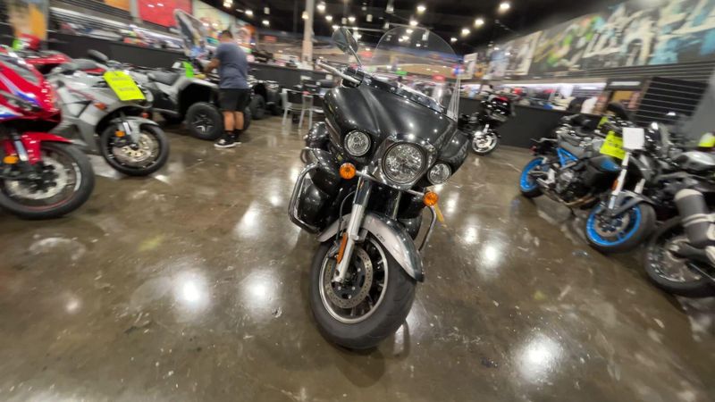 Used 2024 Kawasaki VULCAN 1700 VOYAGER Image 3